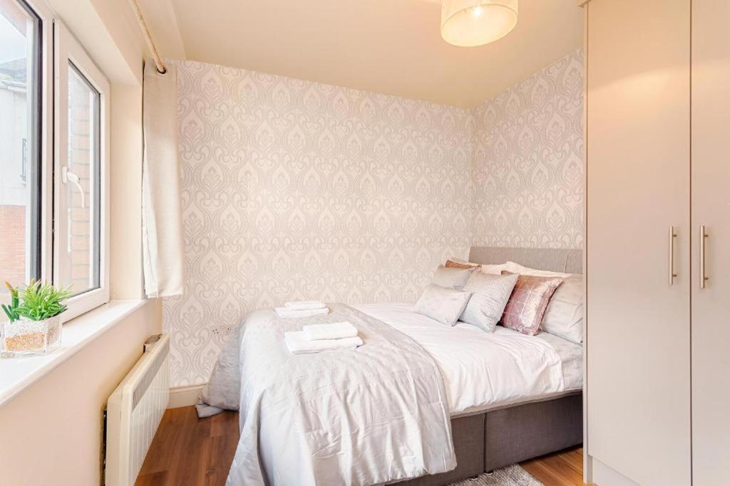 Town Square Townhouse - Best Location In Galway Exterior foto